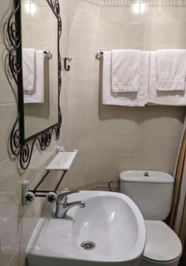 Hostal Casa Chore Hinojosa de Duero Eksteriør billede
