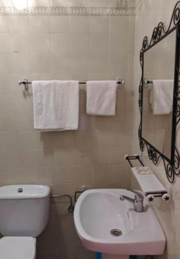 Hostal Casa Chore Hinojosa de Duero Eksteriør billede